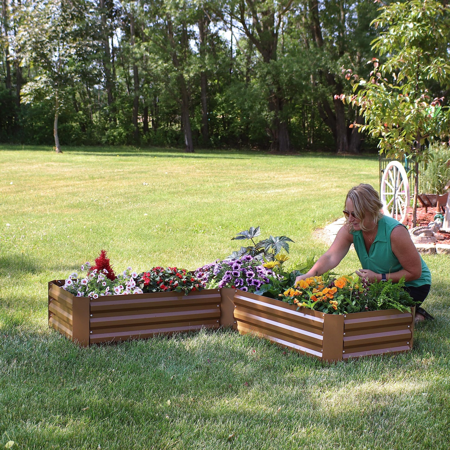 Sunnydaze Galvanized Raised Garden Bed Kit - 5x5x1 ft Outdoor Raised Garden Bed - Metal Planter Box for Vegetables, Flowers, Herbs - Brown - L-Shaped