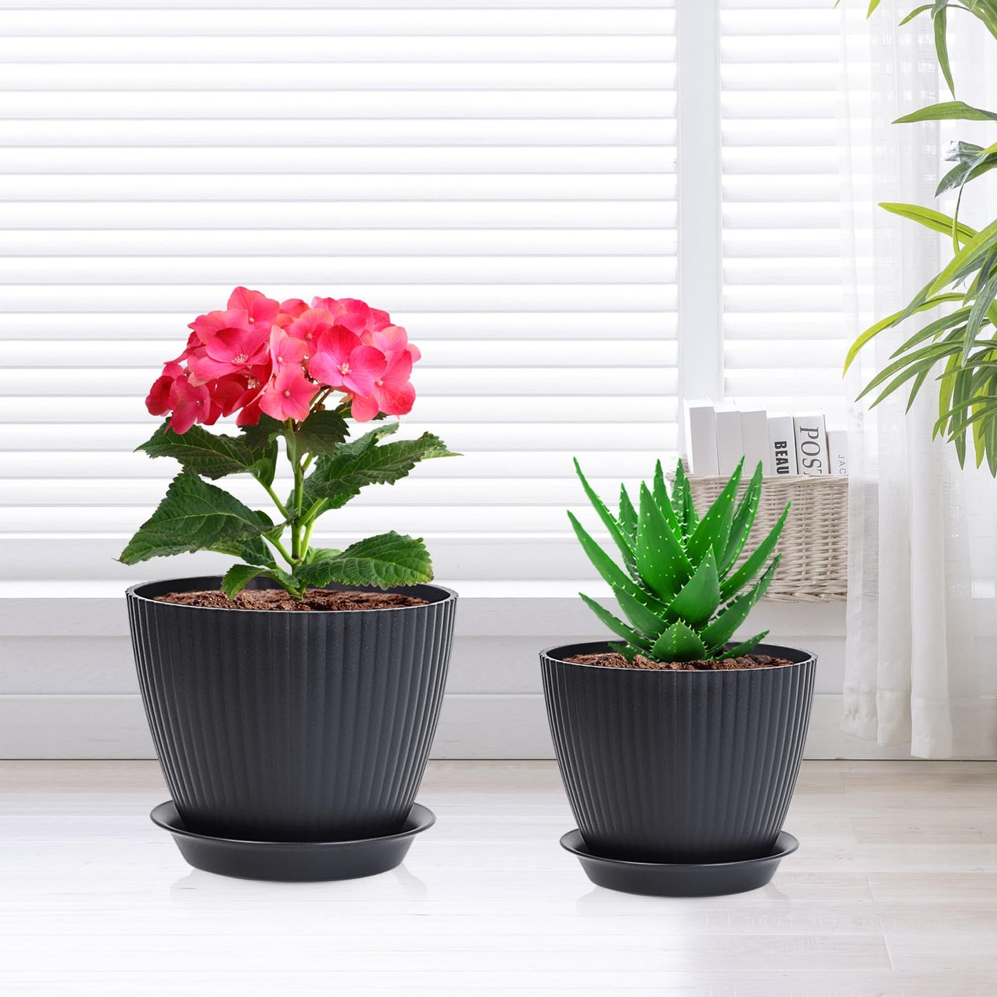 Meowell 7/6.2/5.5/5/4.5/4 inch Flower Pots, 6 Pack Plant Pots for Small Indoor Outdoor Plants, Plastic Planters with Drainage Holes and Saucers for Garden Succulent House Plants, Black