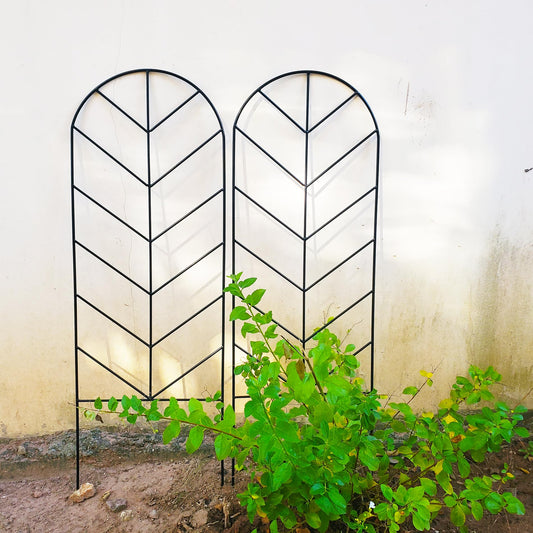 SCENDOR 2 Pack Black Metal Trellis for Climbing Plants - 45" H x 15.9" W Garden Trellis for Roses, Vegetables, Flowers, Lawn, Backyard
