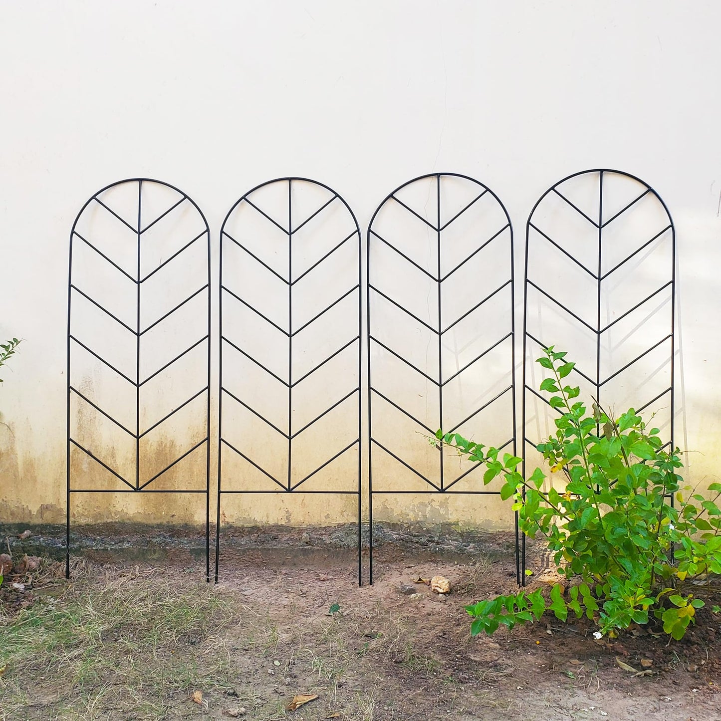 SCENDOR 2 Pack Trellis for Climbing Plants Outdoor 45" H x 15.9" W Garden Trellis, Plant Trellis for Climbing Rose Vegetable Flower, Lawn, Backyard, Black Metal Trellis