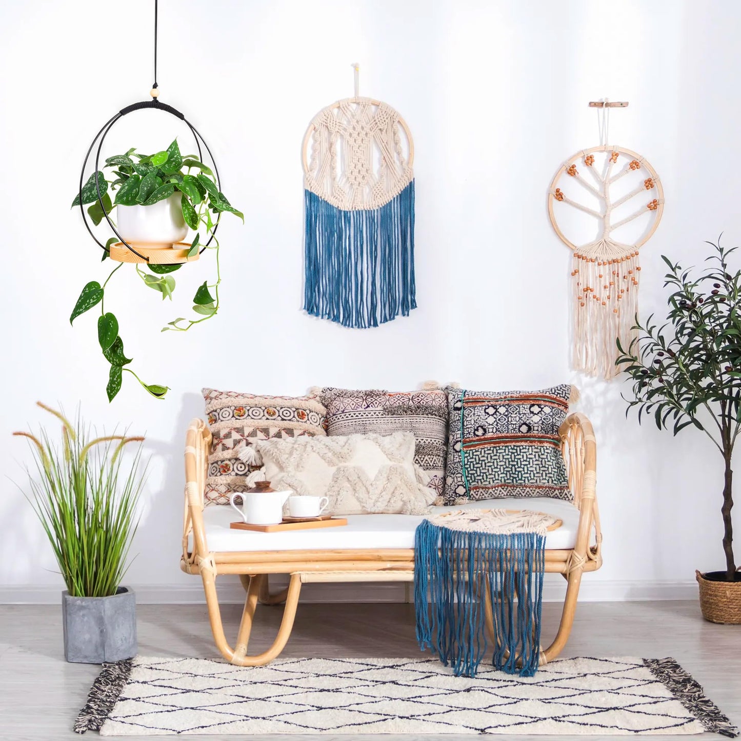REMASS Plant Hanger Indoor - Macrame Hanging Plant Holder for Ceiling, Decorative Hanging Planter with Wooden Beads for Potted Plants, Hanging planters for indoor plants (Black,12.6in)