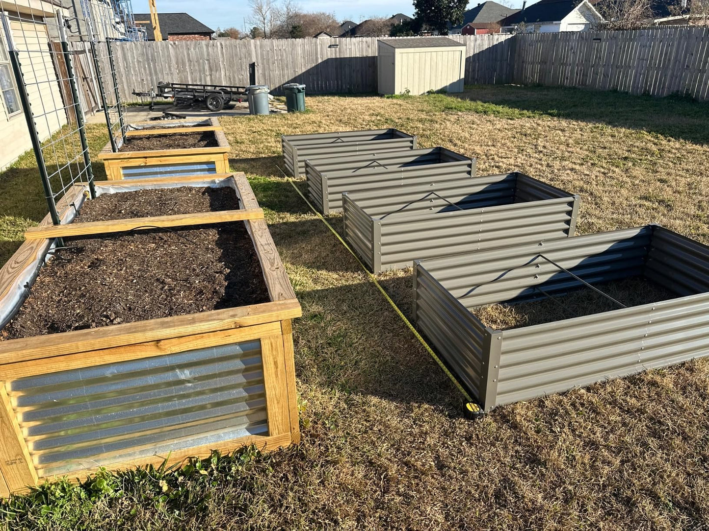 A ANLEOLIFE 12-Piece 18 Inch Tall Raised Garden Beds Kit, L-Shaped, Square & Rectangular Metal Planters for Flexible Backyard Layouts, Quartz Grey