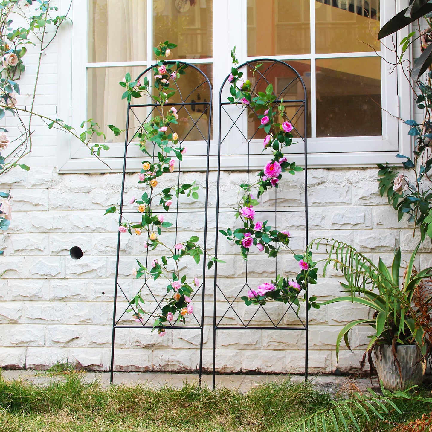 SCENDOR Garden Trellis for Climbing Plants Outdoor 2 Pack 59" H x 15.9" W Unique Design Metal Trellis for Cucumber, Tomatoes, Vines, Flower Beds, Roses - Rust Proof Iron