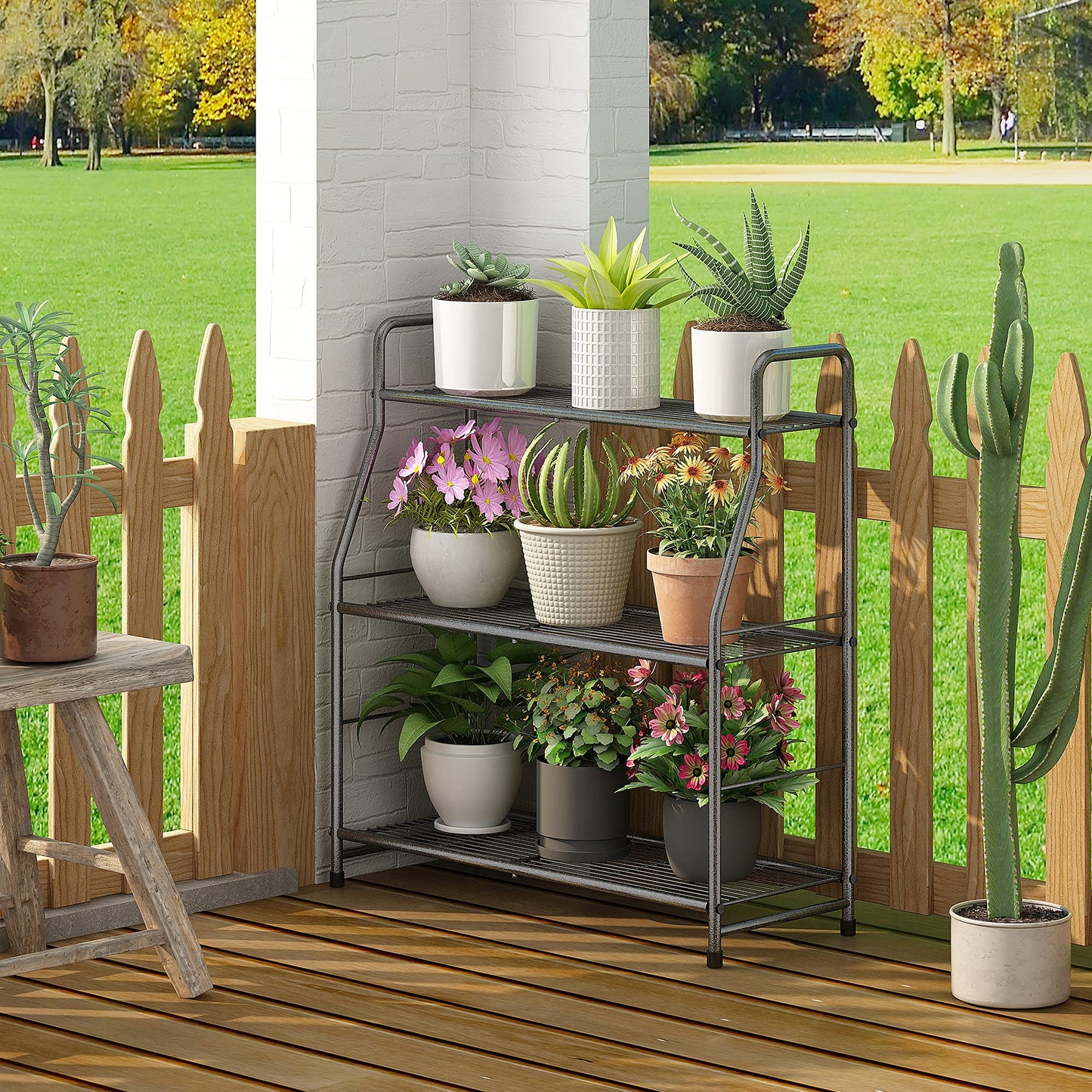 Simple Trending Plant Stand Outdoor Indoor 3 Tier Metal Waterproof Plant Shelf for Living Room Balcony Garden